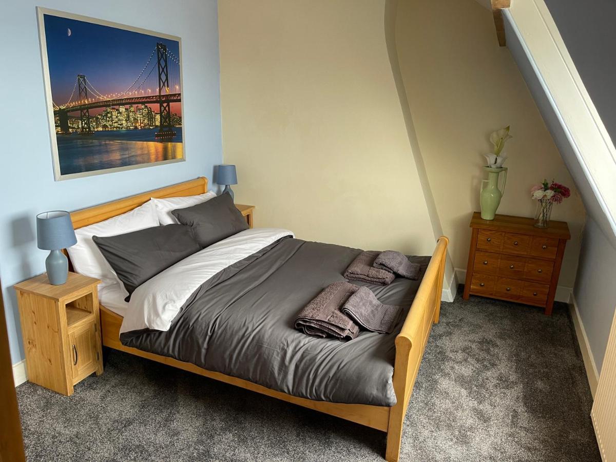 Harbour View Holiday Let - Entire 3 Bedroom Maisonette With Spectacular Harbour And Sea Front Views Sleeps 5 Bridlington Εξωτερικό φωτογραφία